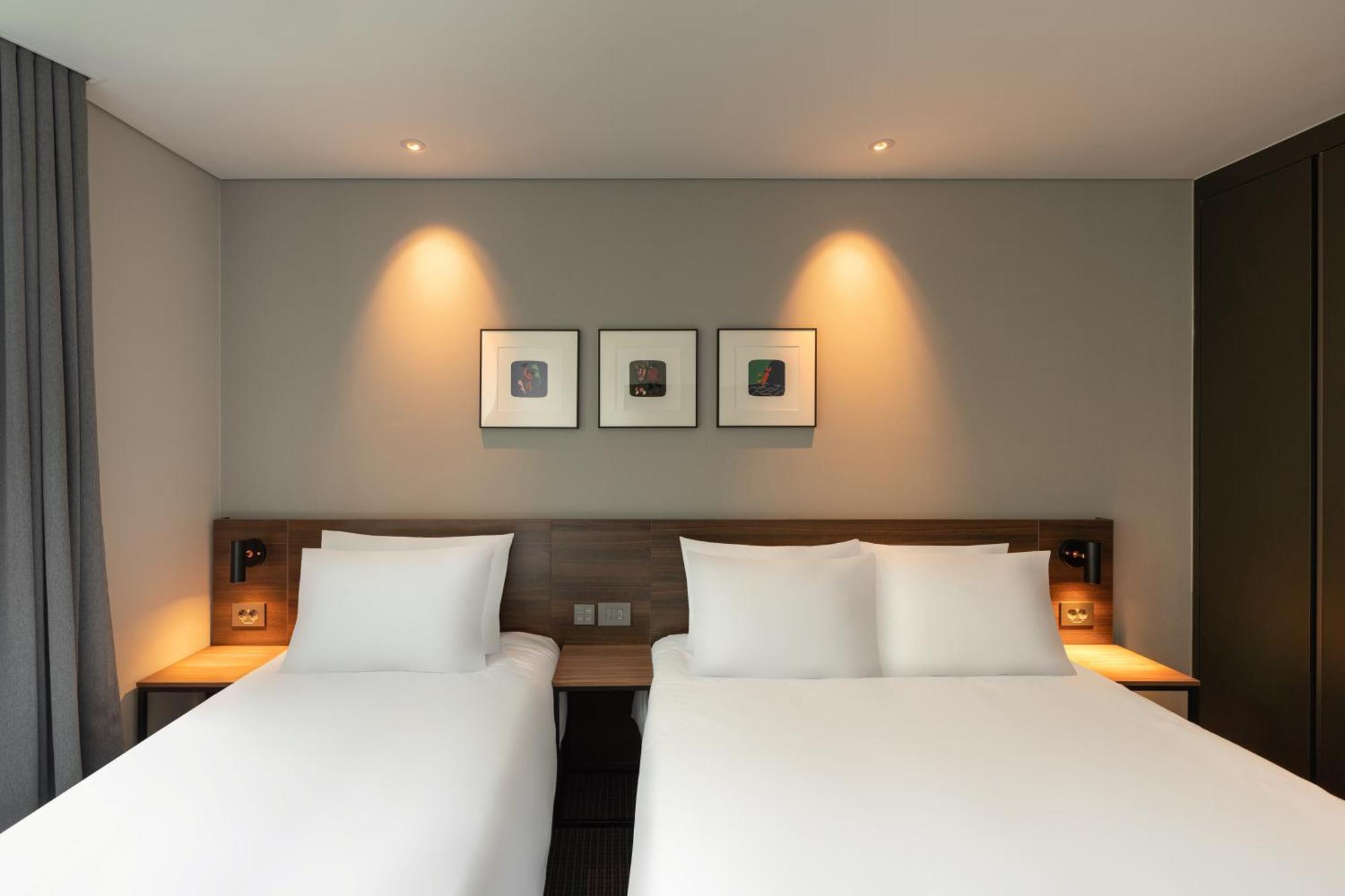 Urbanstay Busan Songdo Beach Екстер'єр фото
