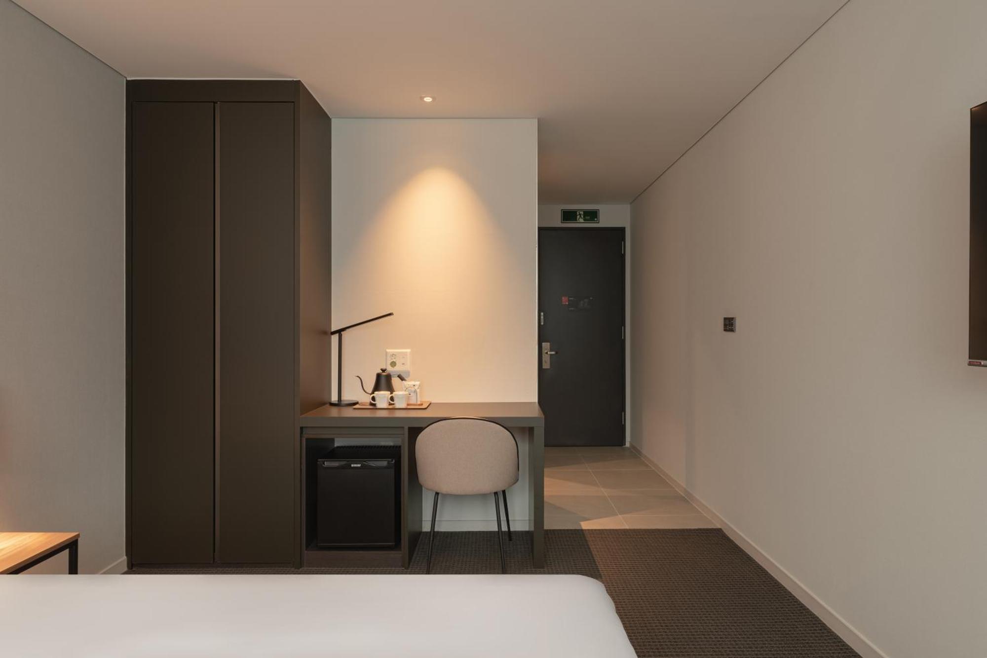 Urbanstay Busan Songdo Beach Екстер'єр фото